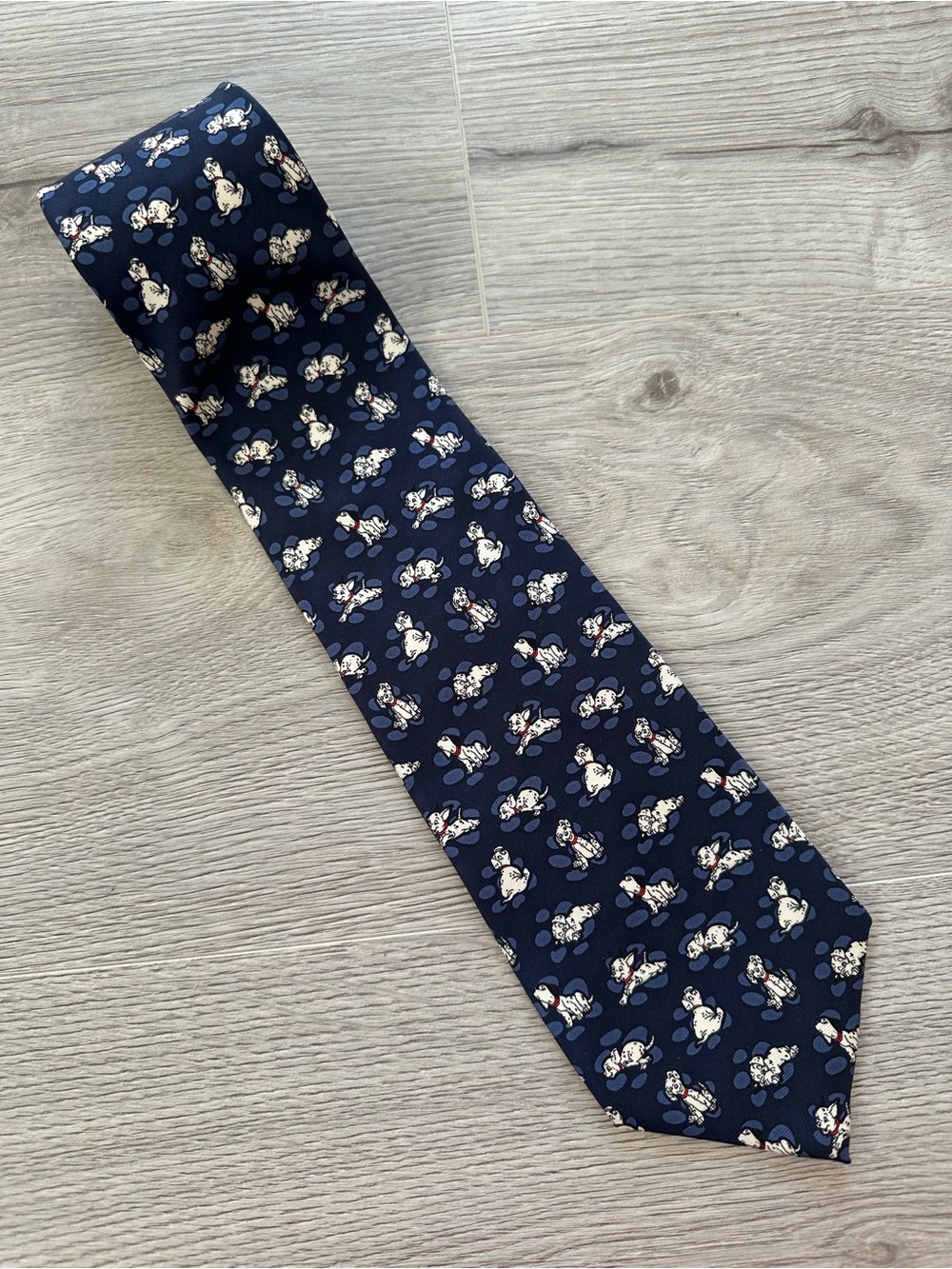 Disney Store 101 Dalmatians 100% Silk Navy Blue Novelty Men’s Necktie Vintage 90